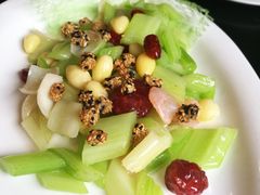 -河畔春天时尚餐厅