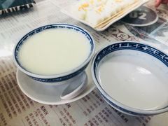 椰汁双皮奶-周大娘牛乳(旧寨古村总店)