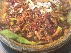麻辣马板肠-梁师傅砂锅(哈达西街店)