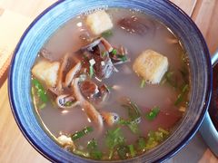 金陵鸭血粉丝汤-弄堂小笼包(西青中北永旺购物中心店)