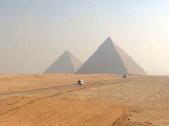 iphone_upload_pic-吉萨金字塔群