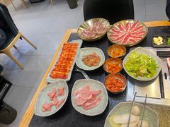 -臻牛烤肉