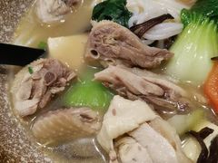 -蒙自源米线大王(东站店)
