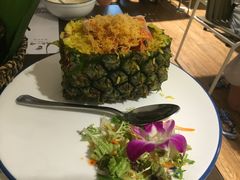 海鲜菠萝炒饭-美奈小馆·越南料理(中航城君尚购物中心店)