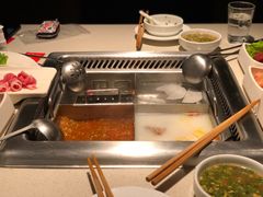 -海底捞火锅鲜切牛肉主题店(长寿路店)