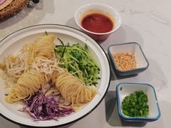 鸡丝凉拌面-川人百味(亿合城店)