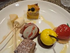 -怡咖啡海鲜自助餐厅(浦东香格里拉店)