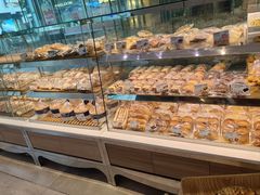 -巴黎贝甜(大宁国际商业广场店)