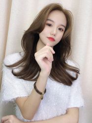 -洛施奇烫发染发沙龙