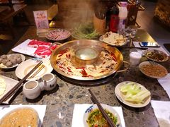 中辣牛油红锅·-小龙坎火锅(黄河店)