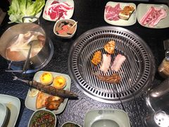 -海吃海喝海鲜烤肉炭火主题自助餐(朝阳店)