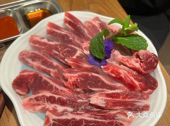 幸会烤肉/烤肉中的天花板