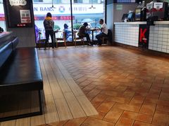 -肯德基(叠彩店)
