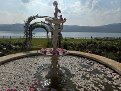 -昆明春城湖畔度假村