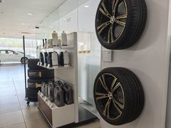 -北京中升宝辉宝马4S店