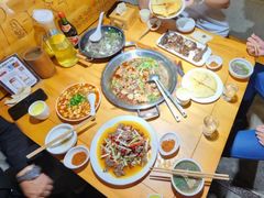 -大众跷脚牛肉馆·非遗传承单位(峨眉山店)