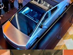 -TESLA 特斯拉(上海太古汇体验店)