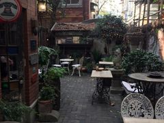 -古董花园(思南路42弄小区店)