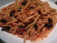 鱼香肉丝-镜泊湖酒家(兴华街金鼎店)