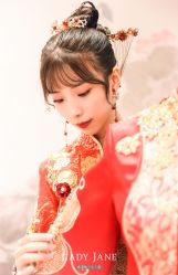 -Lady  Jane高端婚纱礼服馆