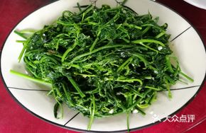 Garlic Stir-Fried Spinach