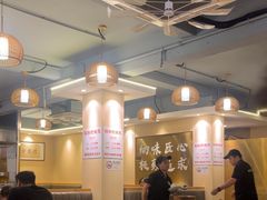 -胡须佬鸡煲四季火锅店(石厦西村直营店)