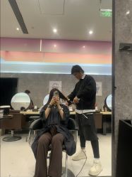 -TONI&GUY