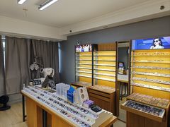 -优医视平价眼镜蔡司依视路折扣工厂店(德胜门店)