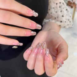 -花系美·美甲美睫精品店