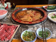 -蜀辣居鲜货老火锅(红牌楼店)