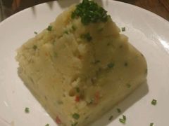 -亮欢寨酸汤鱼(沙冲路店)