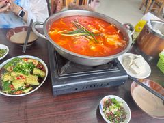 -苗侗地道红酸.酸汤鱼·酸汤牛肉