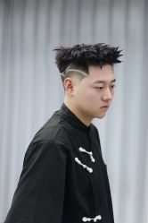 -尤司男士国潮理发馆