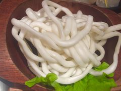 -老牌坊云南鱼豆花火锅(爱建店)