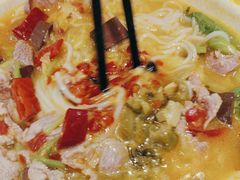 -粉小主·贵州酸汤牛肉粉(南京仙林金鹰店)