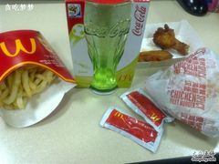 送杯子-麦当劳(中山路店)