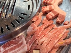 -哈哈碳都·牛肋条无限自助烤肉(台江万达店)