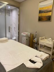 -香港倾城国际·美容美体中心