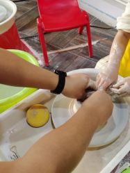 -泥娃娃DIY陶吧(易生活购物公园店)