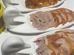 -皇城根·鲁菜济南菜·吊炉烤鸭·炒鸡鱼头(济南旗舰店)