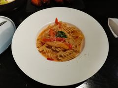 西班牙辣番茄鸡肉意大利螺丝面-C&R西班牙餐厅