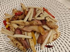 -千灯盛汇·头牌粤菜(致越优城店)