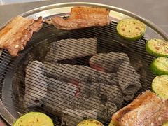 -围炉肉舍丹东海鲜烤肉·烤活鳗(步行街店)