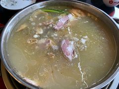 -老石黑山羊毛驴肉火锅(金凯广场店)