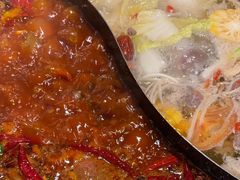 -小志家.鲜牦牛肉牛杂火锅野生菌汤锅