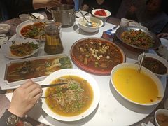 -巴特餐饮6加1音乐餐吧·新疆菜