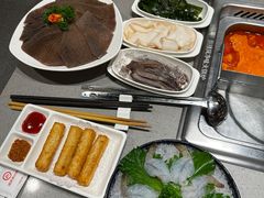 -海底捞火锅(曹安公路店)