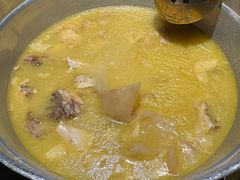 -禄婶鸡煲·打边炉