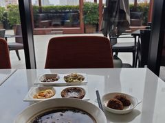 -鲜艳西餐厅(衡山路十二号华邑店)