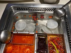 -海底捞火锅鲜切牛肉主题店(长寿路店)